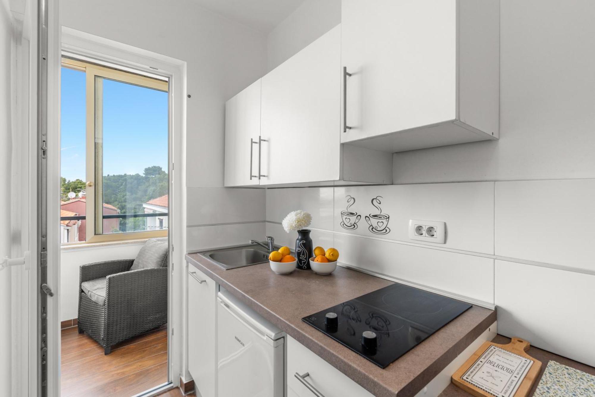 Kala Sea View Apartments 150M From Beach And 250 M From Old Town Пореч Экстерьер фото